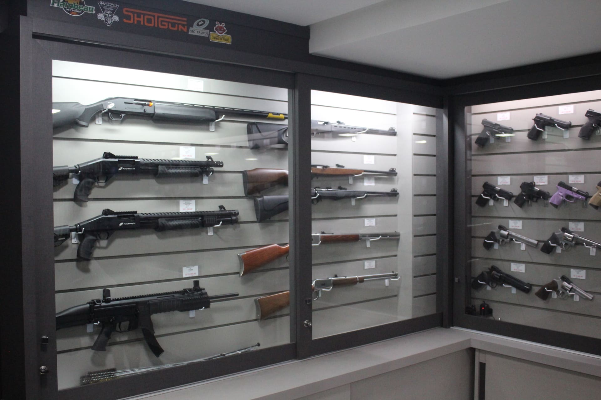 Atravessador de Armas Paraguai